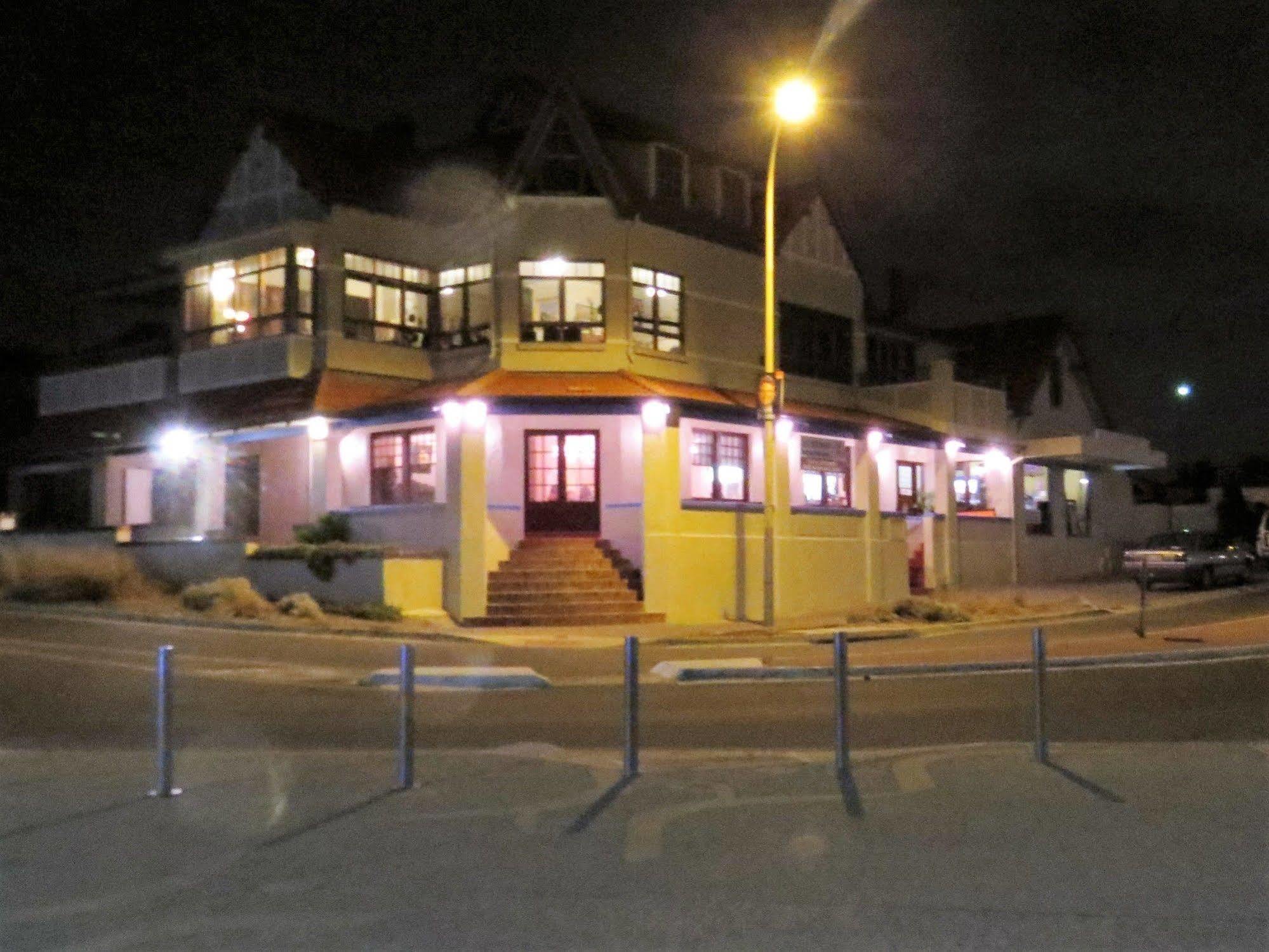 Mccloud House Apartment Port Noarlunga Luaran gambar